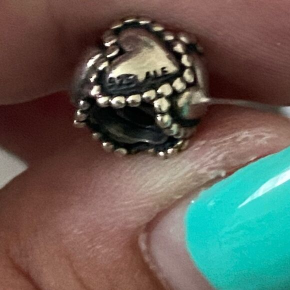 Authentic Pandora Everlasting Love Charm - Picture 2 of 2